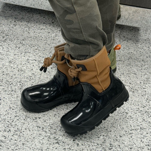 Ugg Raincloud Waterproof Boots - Picture 3 of 11